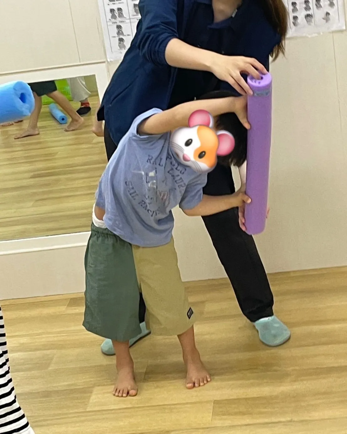 全力プールスティック遊び✨